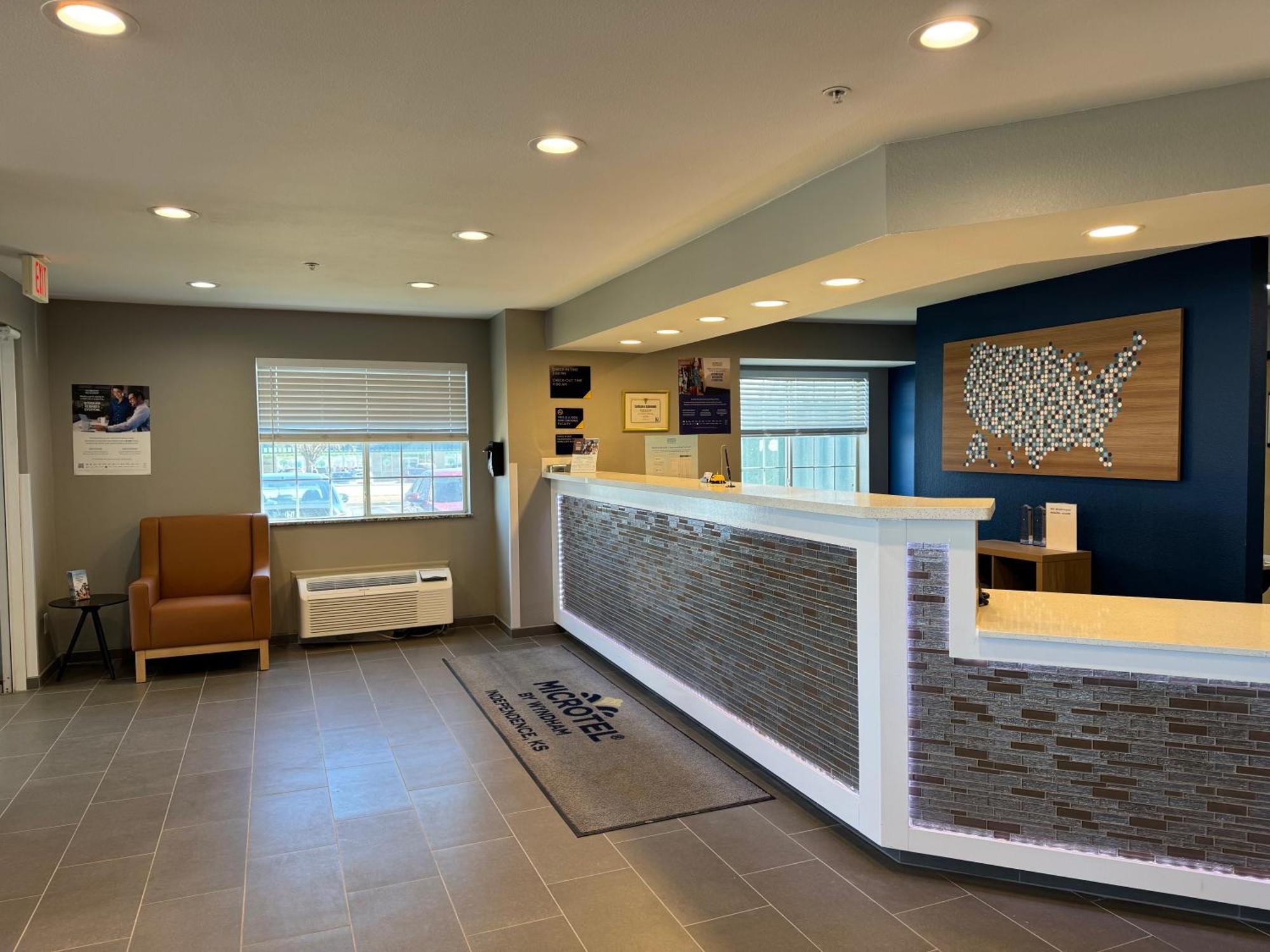 Microtel Inn And Suites Independence Exterior foto